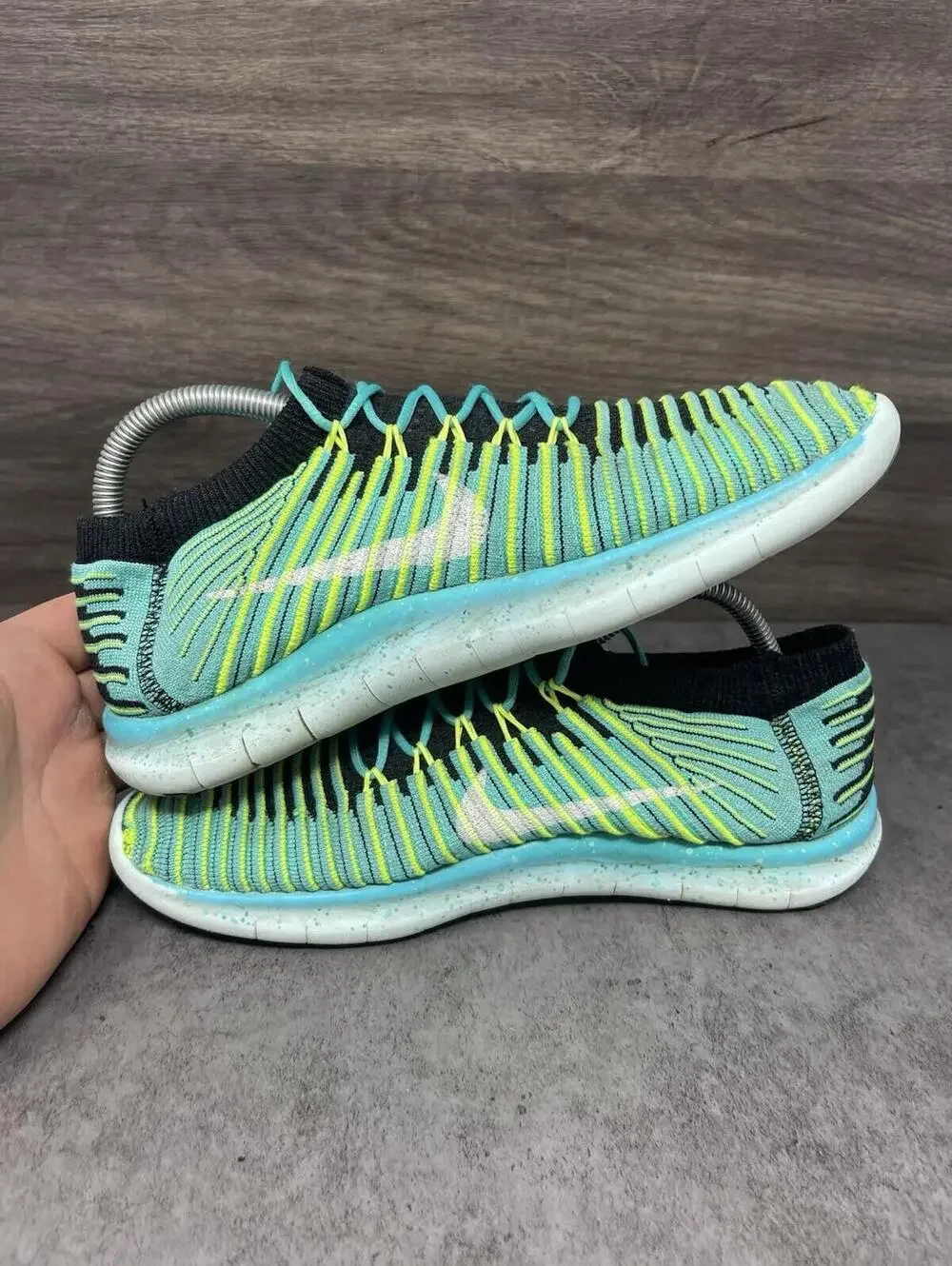 Nike Free RN Motion Flyknit Sneakers Womens Size 8 Green Blue Running 834585-300 - Picture 7 of 10